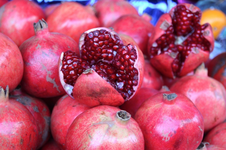 gallery/pomegranates